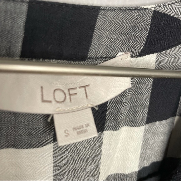Loft Gingham Checkered Popover Hidden Button Down Shirt - Picture 4 of 4
